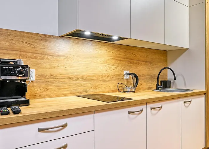 Okrzei By Royal Aparts *